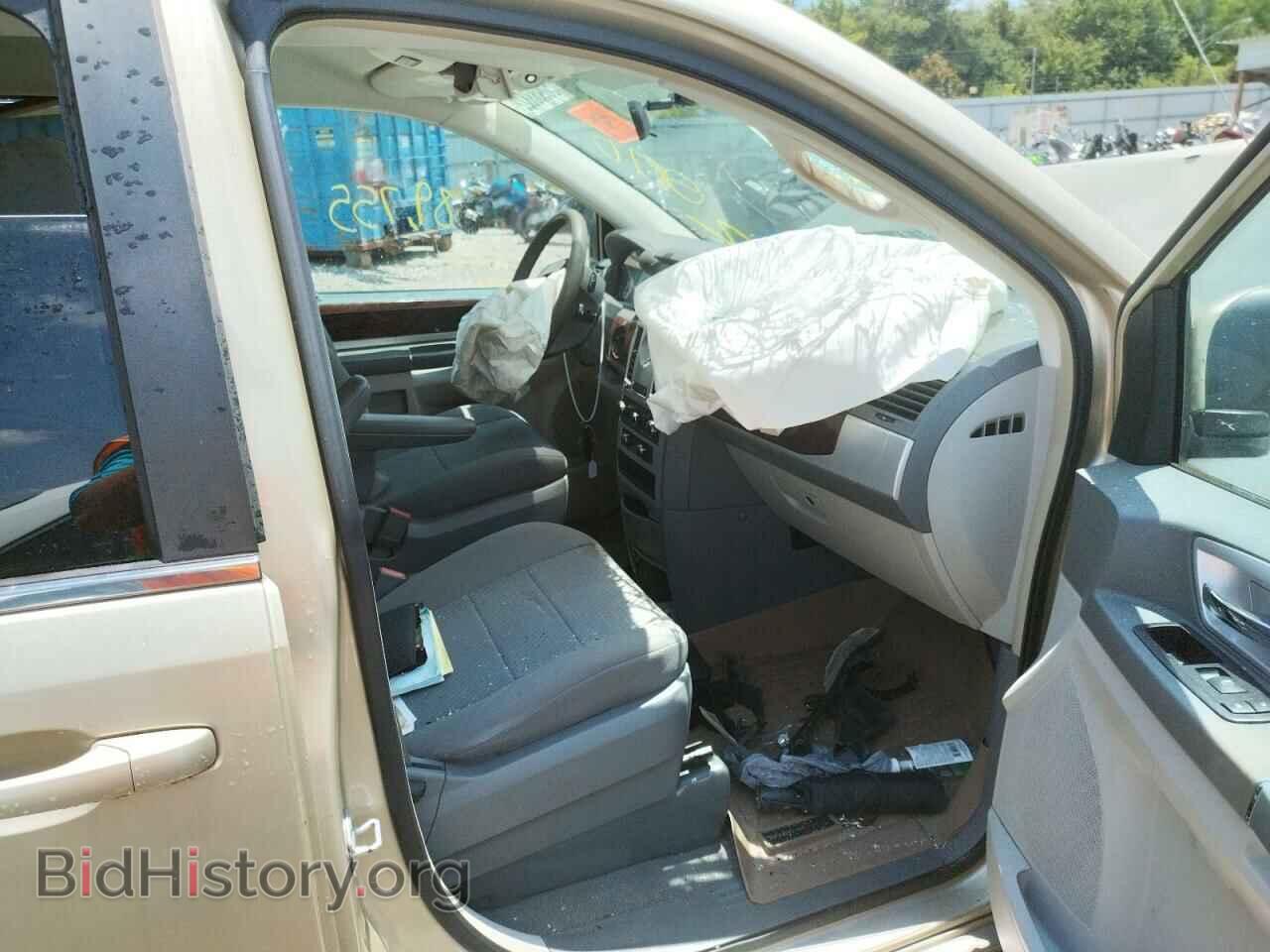 2010 CHRYSLER MINIVAN - VIN: 2A4RR5D15AR272042 - Фото 5