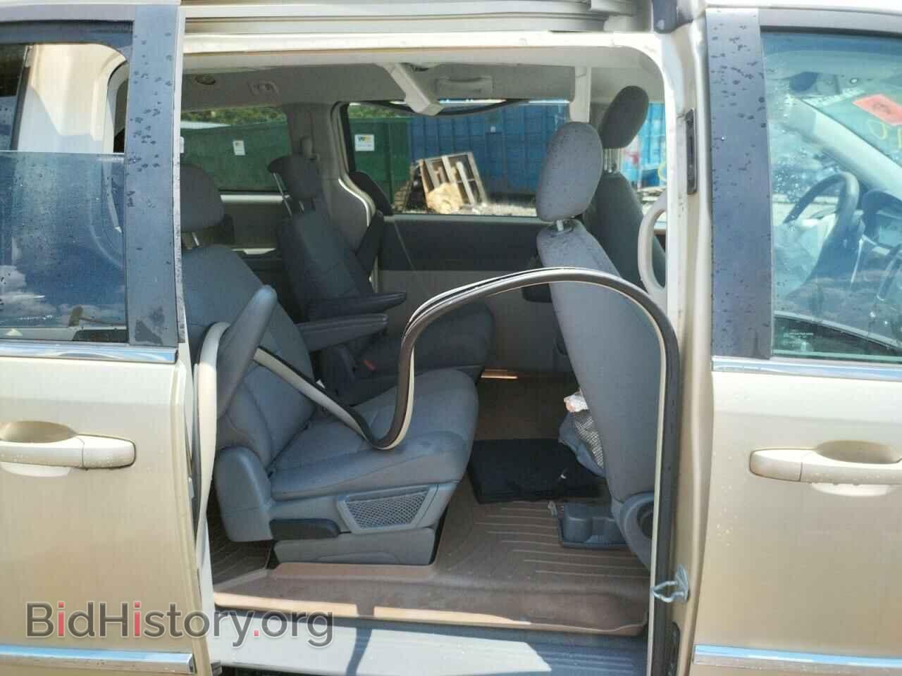 2010 CHRYSLER MINIVAN - VIN: 2A4RR5D15AR272042 - Фото 6