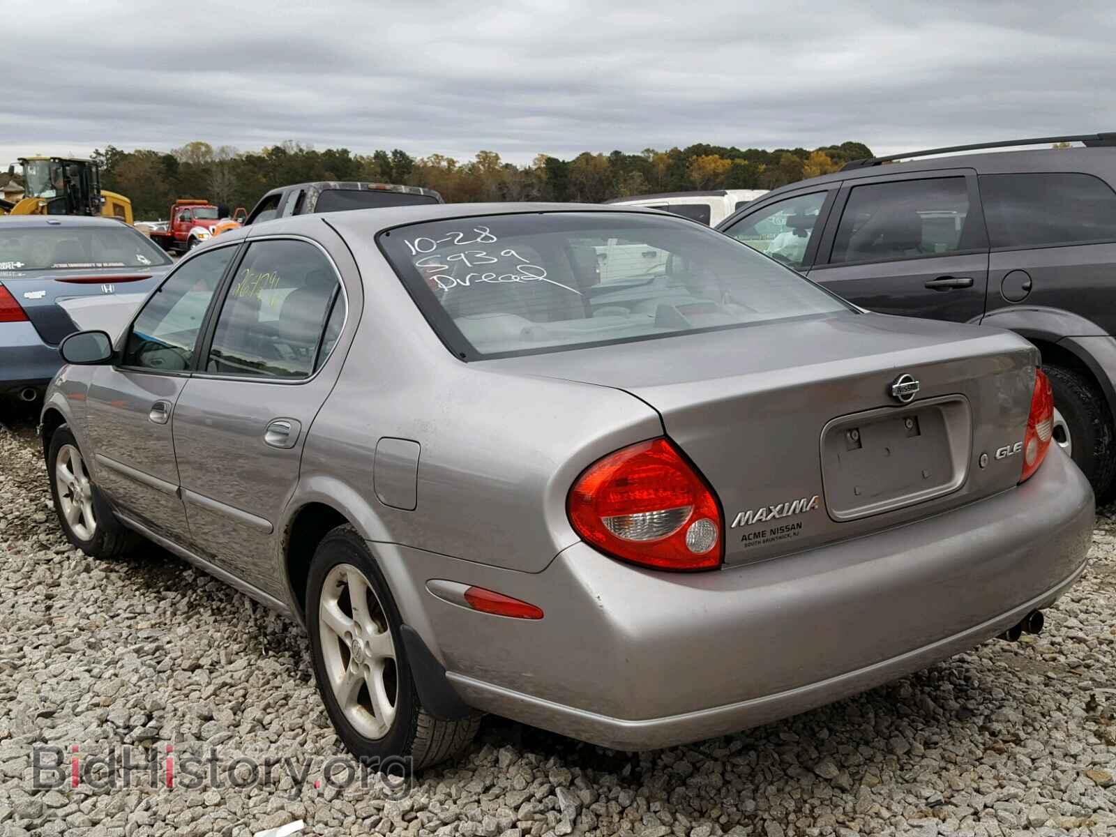 2000 NISSAN MAXIMA - VIN: JN1CA31A7YT215939 - Фото 3