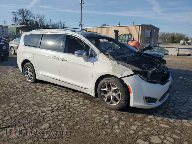 2018 Chrysler PACIFICA (VIN 2C4RC1GG0JR268898) — photo 4 of 13