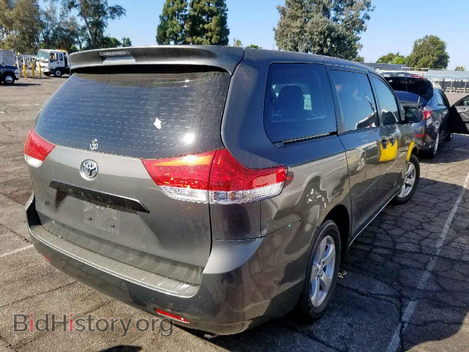 2012 TOYOTA SIENNA BAS - VIN: 5TDKA3DC7CS015883 - Фото 4