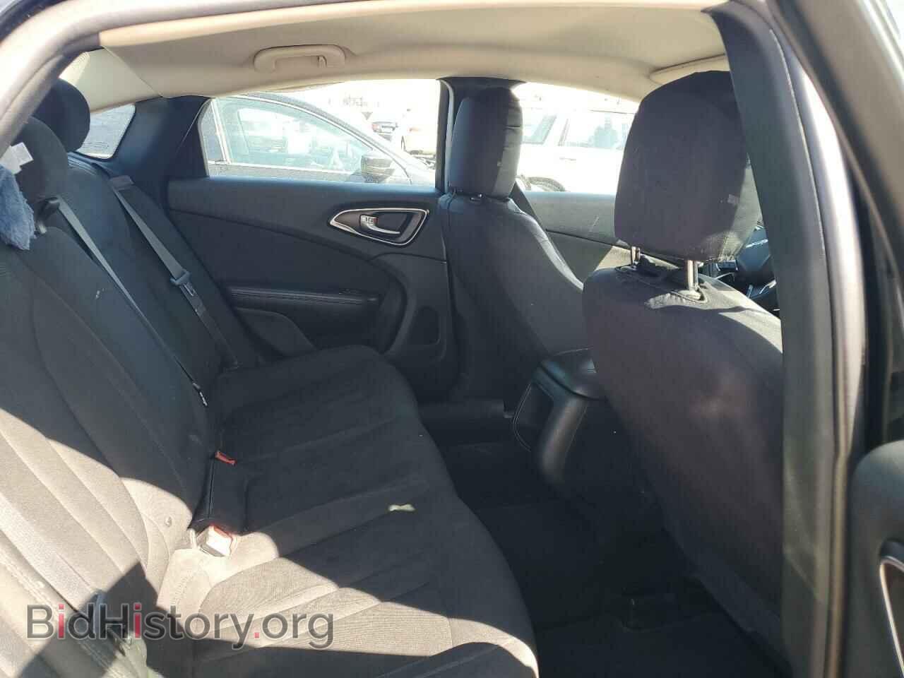 2016 CHRYSLER 200 - VIN: 1C3CCCAB3GN159215 - Фото 10