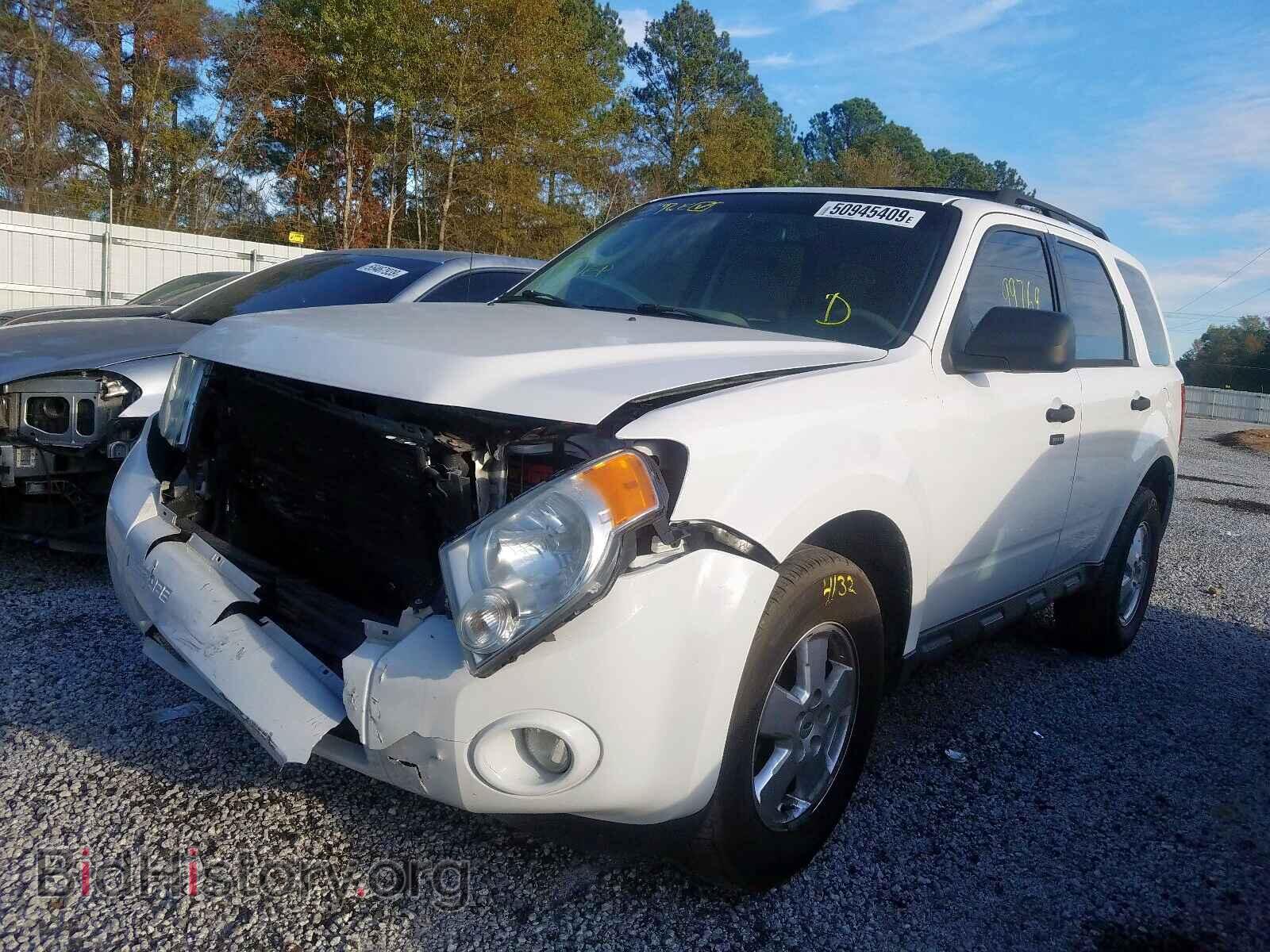 2011 FORD ESCAPE - VIN: 1FMCU0D75BKC13036 - Фото 2