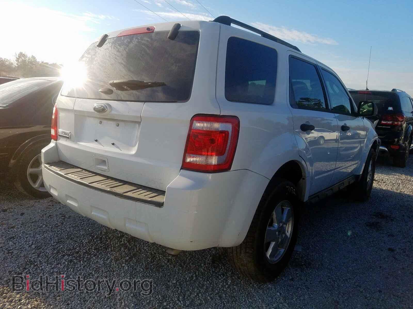 2011 FORD ESCAPE - VIN: 1FMCU0D75BKC13036 - Фото 4