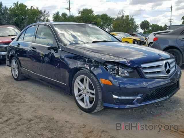 Photo WDDGF4HB0DR294761 - MERCEDES-BENZ C 250 2013