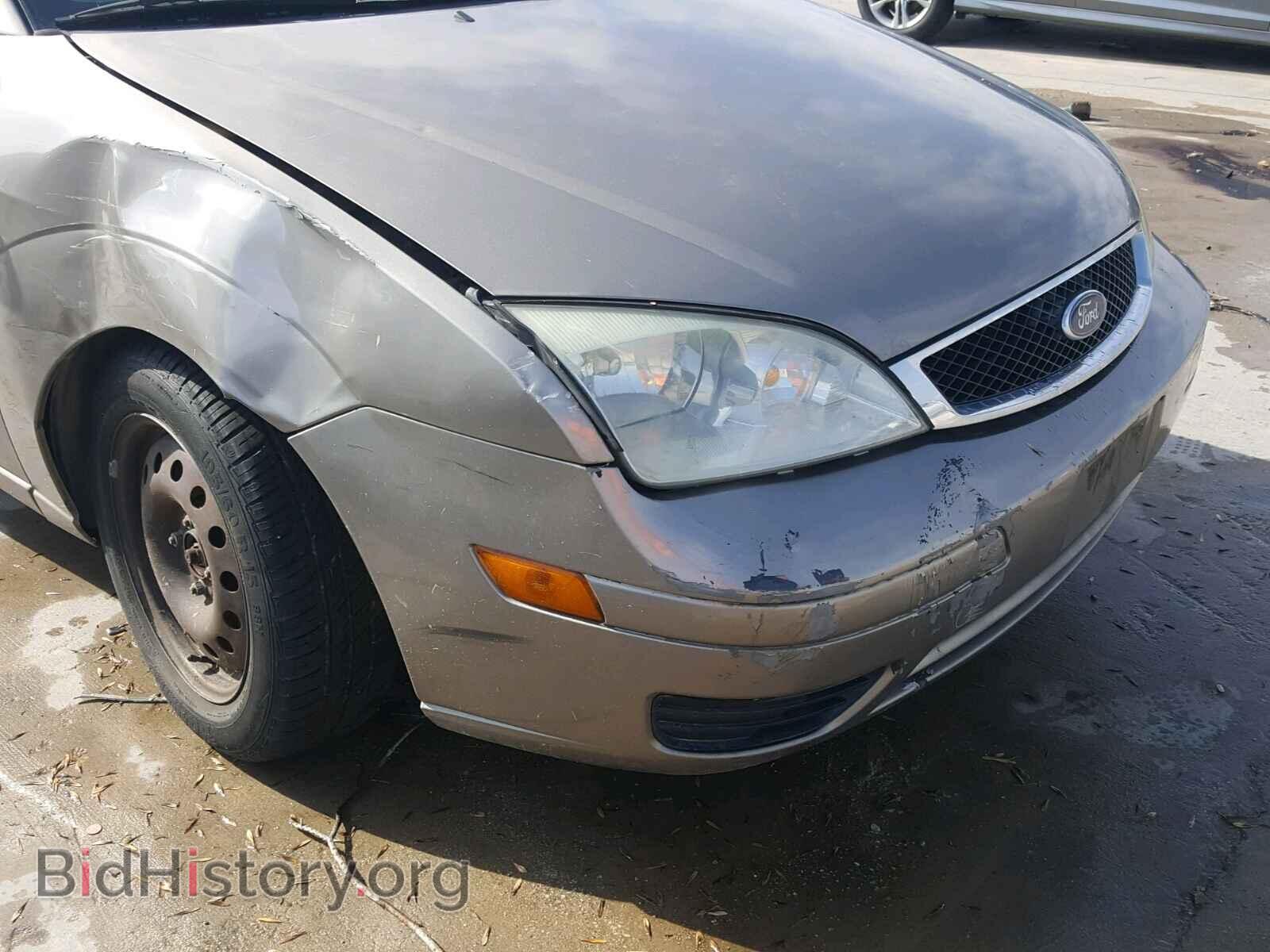 2005 FORD FOCUS - VIN: 1FAFP34N75W225443 - Фото 9