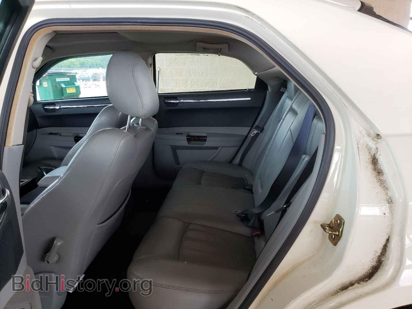 2006 CHRYSLER 300 - VIN: 2C3KA63H56H197816 - Фото 6