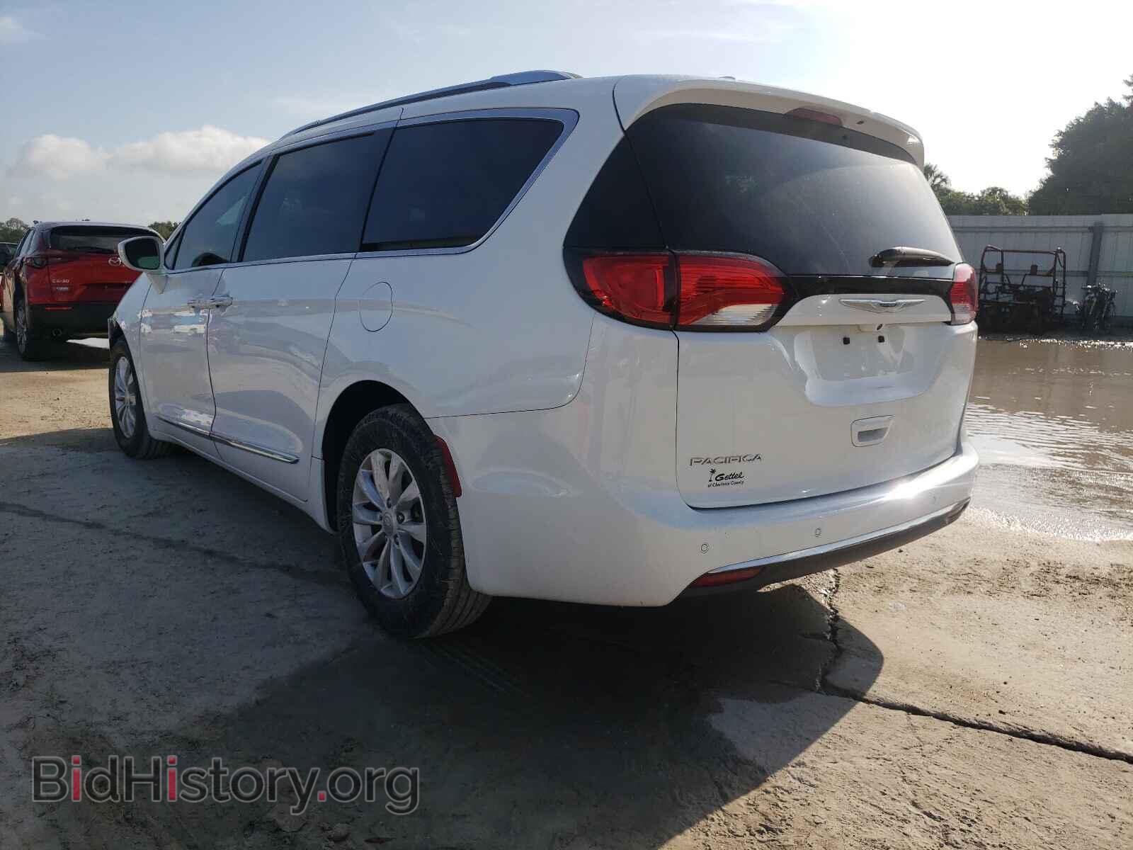 2019 CHRYSLER PACIFICA - VIN: 2C4RC1BG3KR592811 - Фото 3