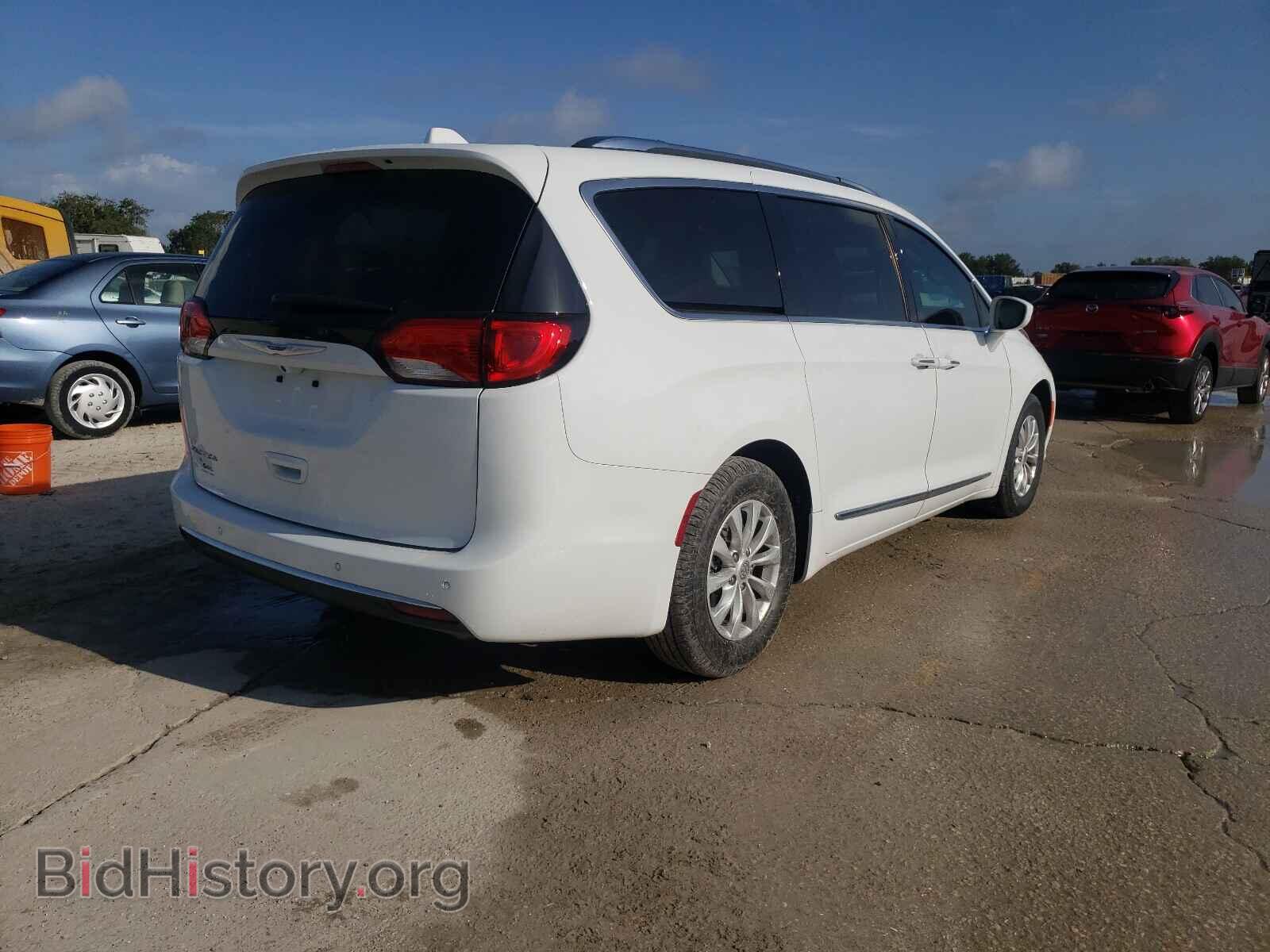 2019 CHRYSLER PACIFICA - VIN: 2C4RC1BG3KR592811 - Фото 4
