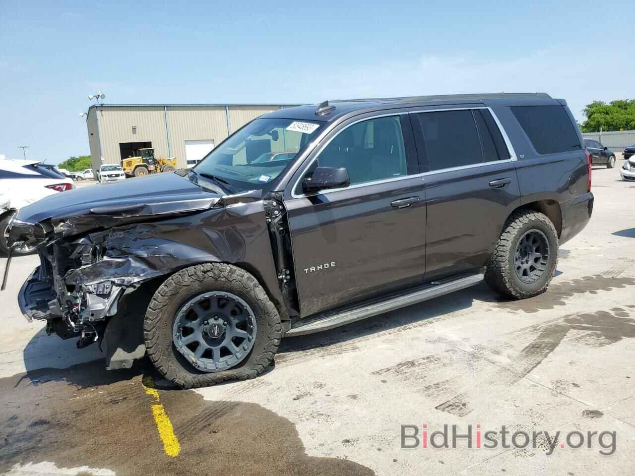 Photo 1GNSKBKC2JR360106 - CHEVROLET TAHOE 2018