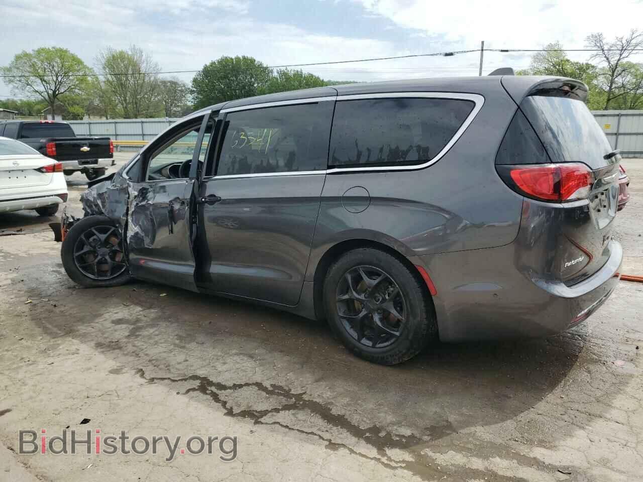 2019 CHRYSLER PACIFICA - VIN: 2C4RC1FG4KR667025 - Фото 2