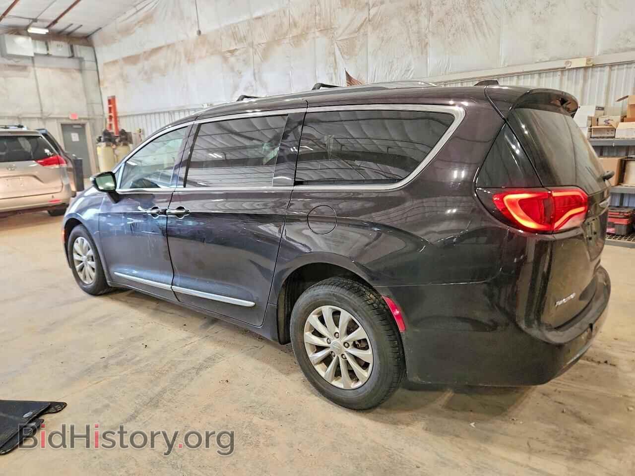2018 CHRYSLER PACIFICA - VIN: 2C4RC1BG9JR323016 - Фото 2