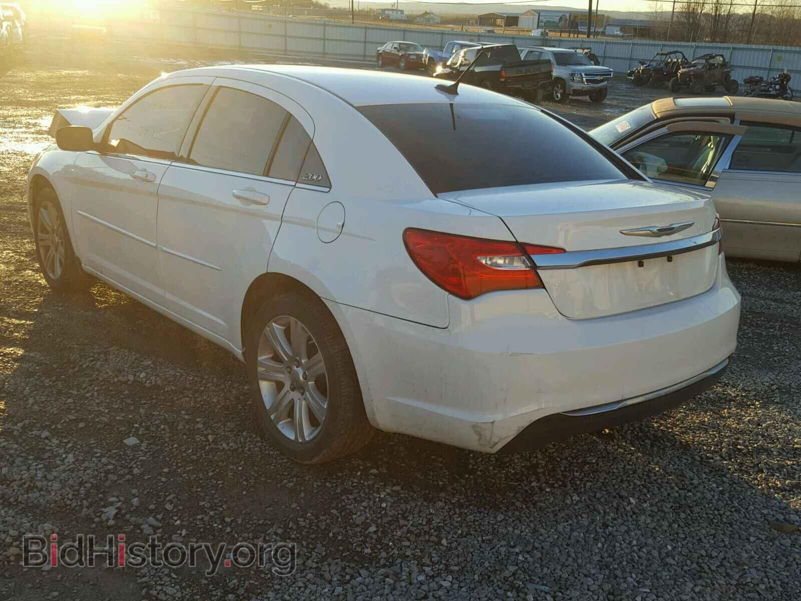 2012 CHRYSLER 200 - VIN: 1C3CCBAB0CN207483 - Фото 3