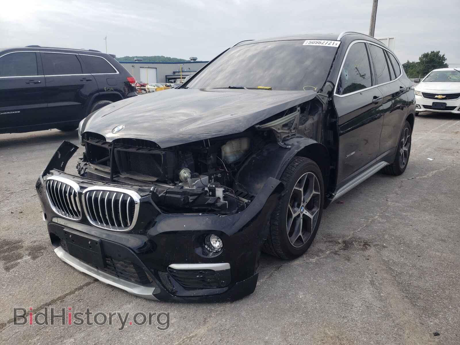 2017 BMW X1 - VIN: WBXHT3Z36H4A54857 - Фото 2