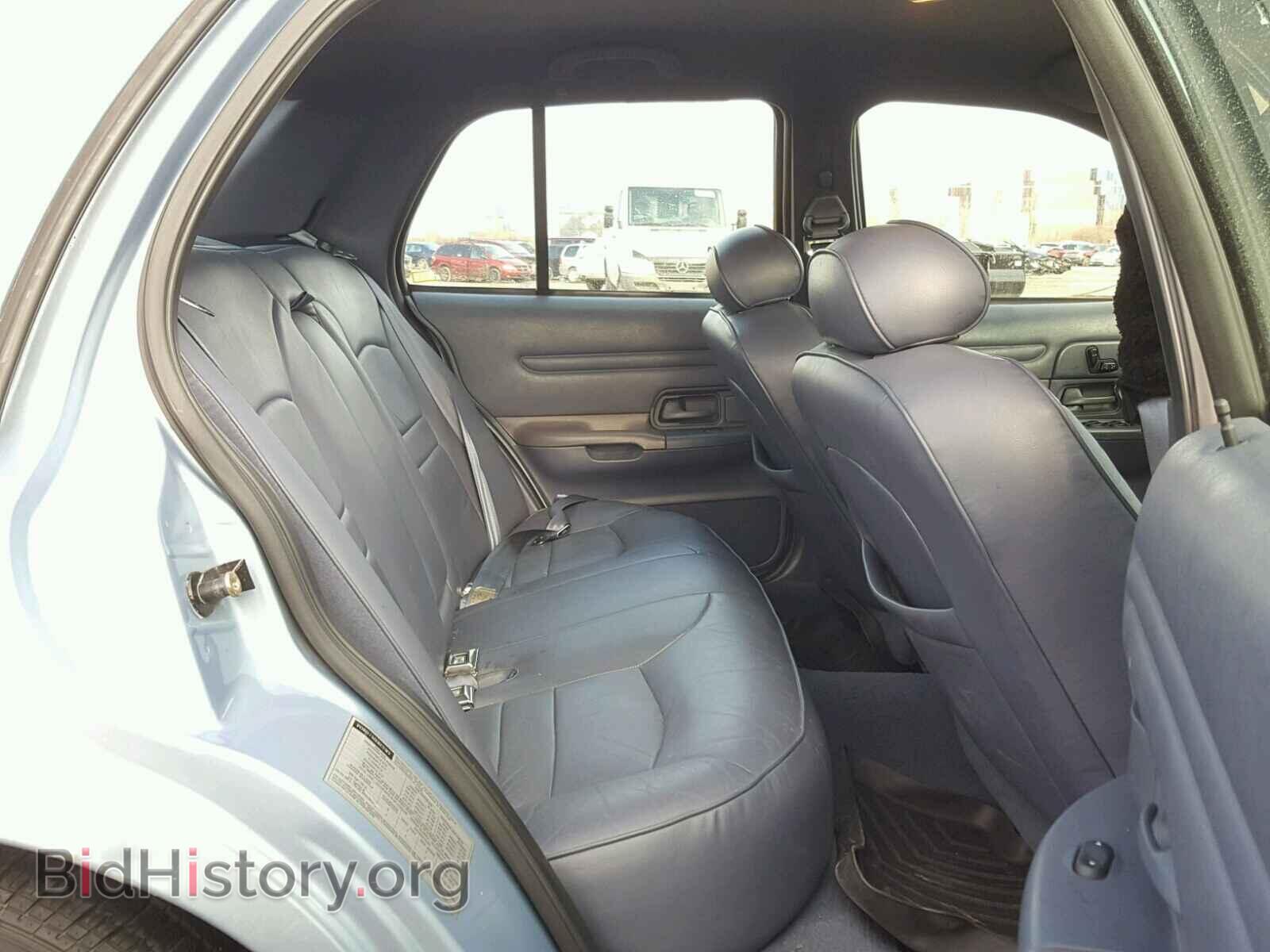 2000 FORD CROWN VIC - VIN: 2FAFP74W5YX120215 - Фото 6