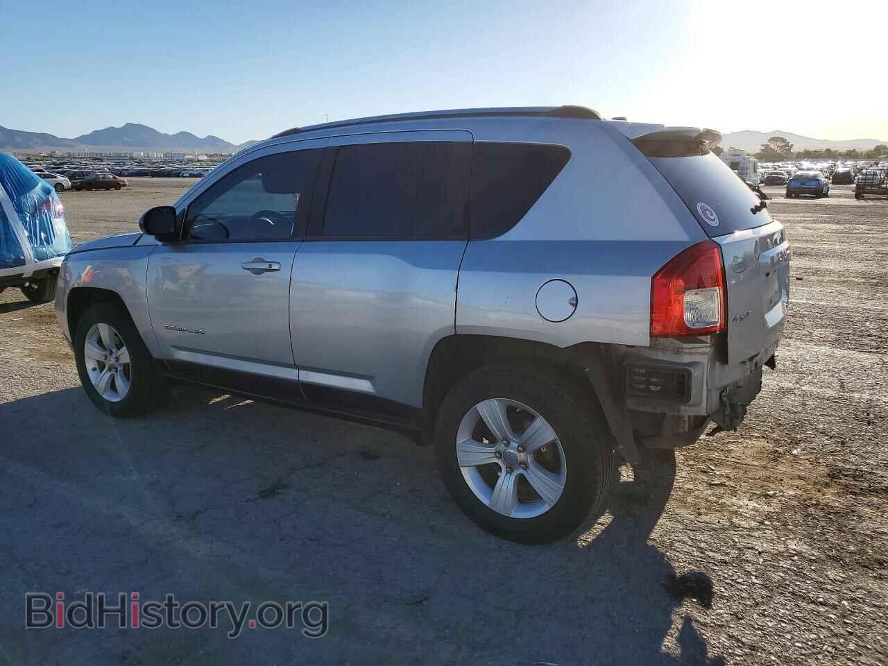 2011 JEEP COMPASS - VIN: 1J4NF1FB5BD210554 - Фото 2