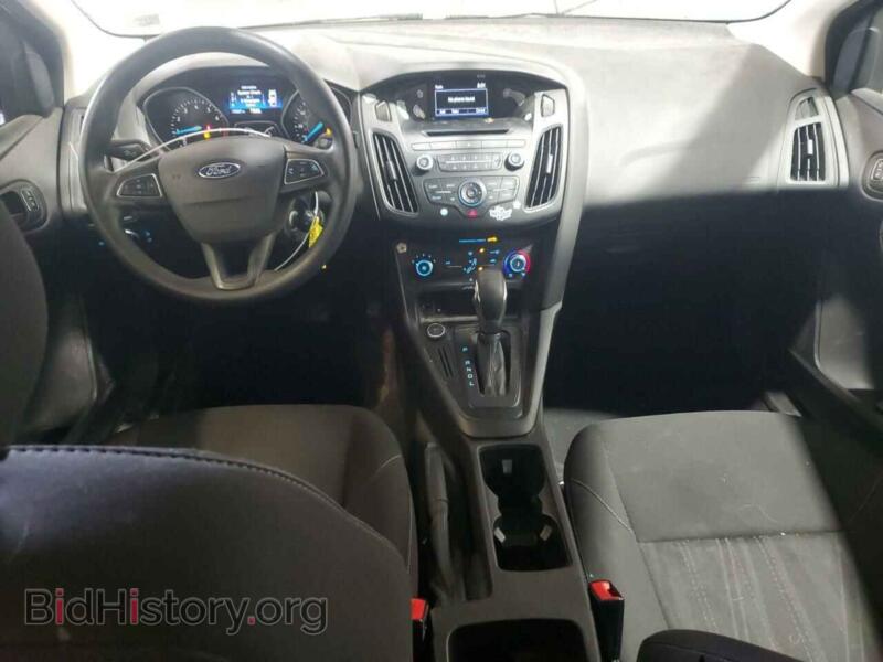 2017 Ford FOCUS (VIN 1FADP3E23HL209273) — фото 8 из 16