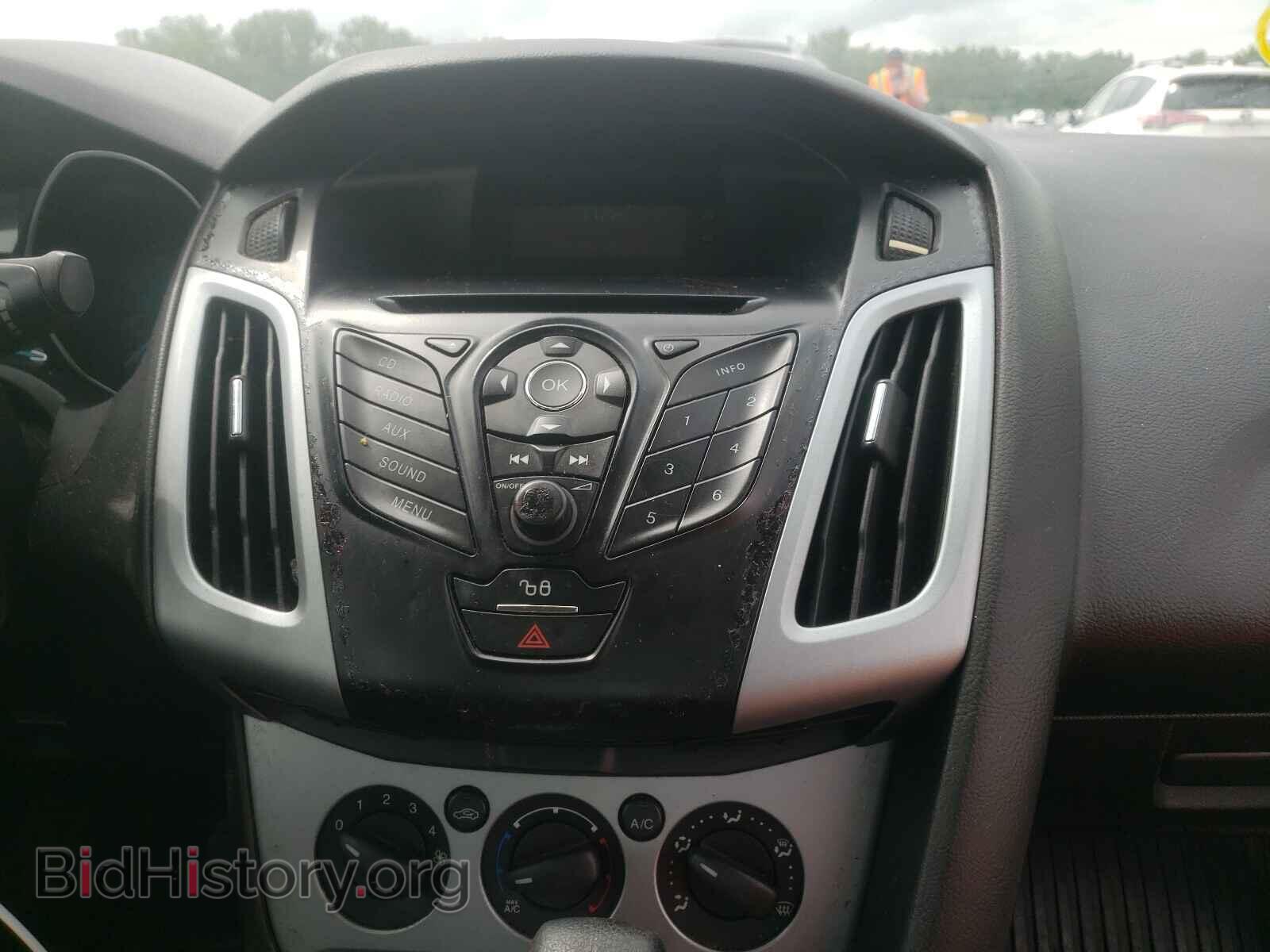 2012 FORD FOCUS - VIN: 1FAHP3F22CL104944 - Photo 9