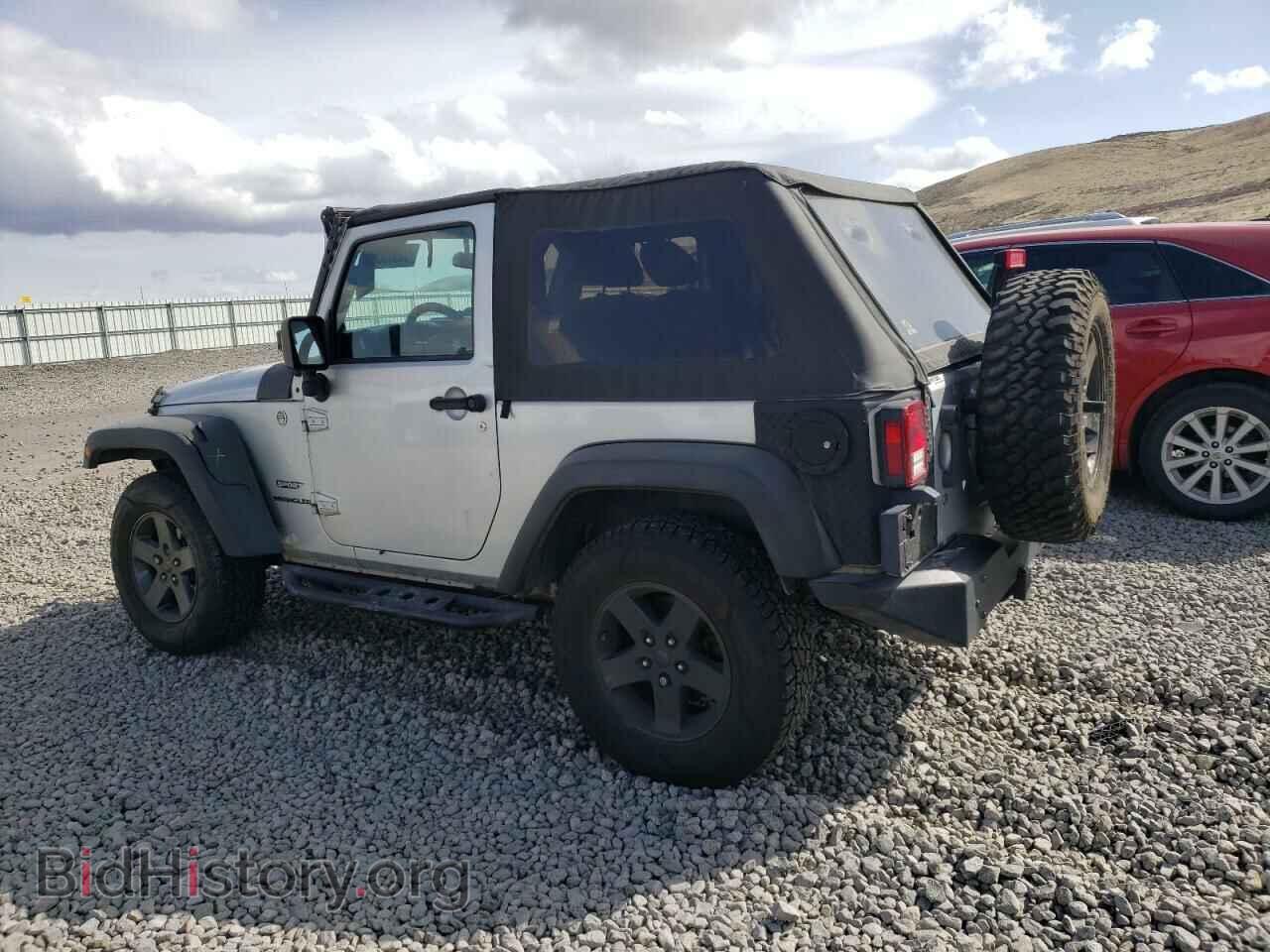 2011 JEEP WRANGLER - VIN: 1J4AA2D10BL520419 - Фото 2