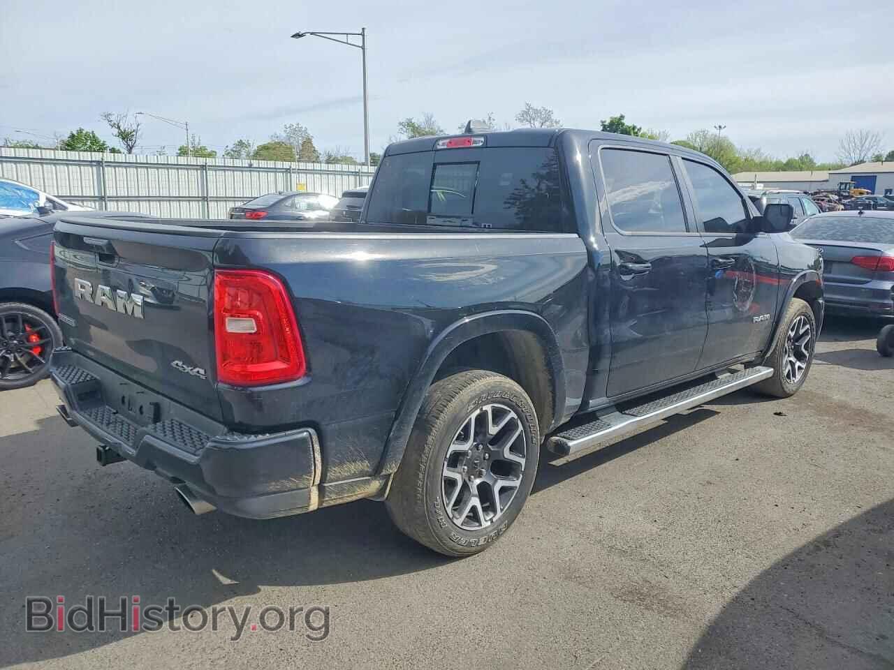 2025 RAM 1500 - VIN: 1C6SRFJP4SN582470 - Фото 3
