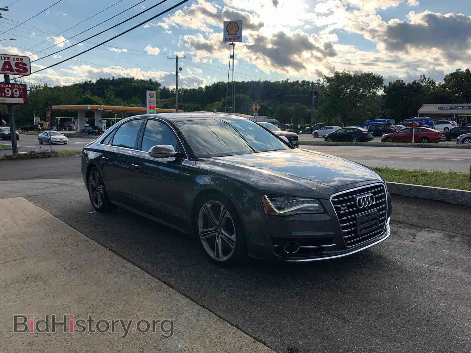 Фотография WAUD2AFDXDN030351 - AUDI S8 2013