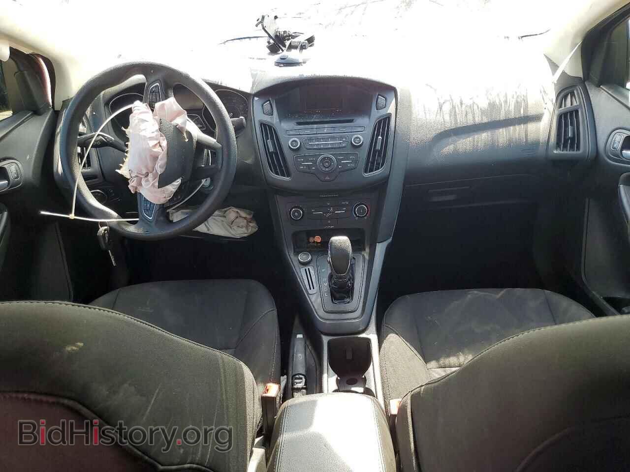 2017 FORD FOCUS - VIN: 1FADP3F2XHL214341 - Photo 8
