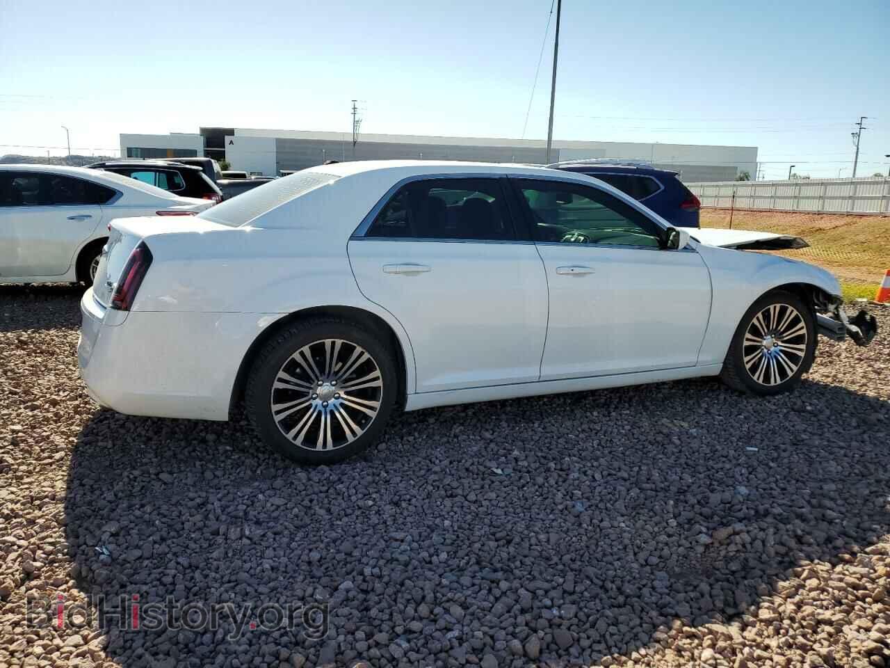 2013 CHRYSLER 300 - VIN: 2C3CCABG3DH732133 - Фото 3