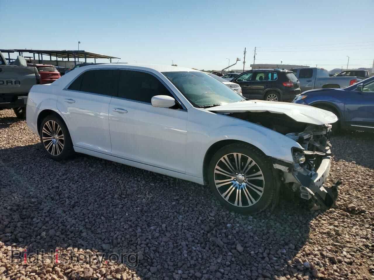 2013 CHRYSLER 300 - VIN: 2C3CCABG3DH732133 - Фото 4