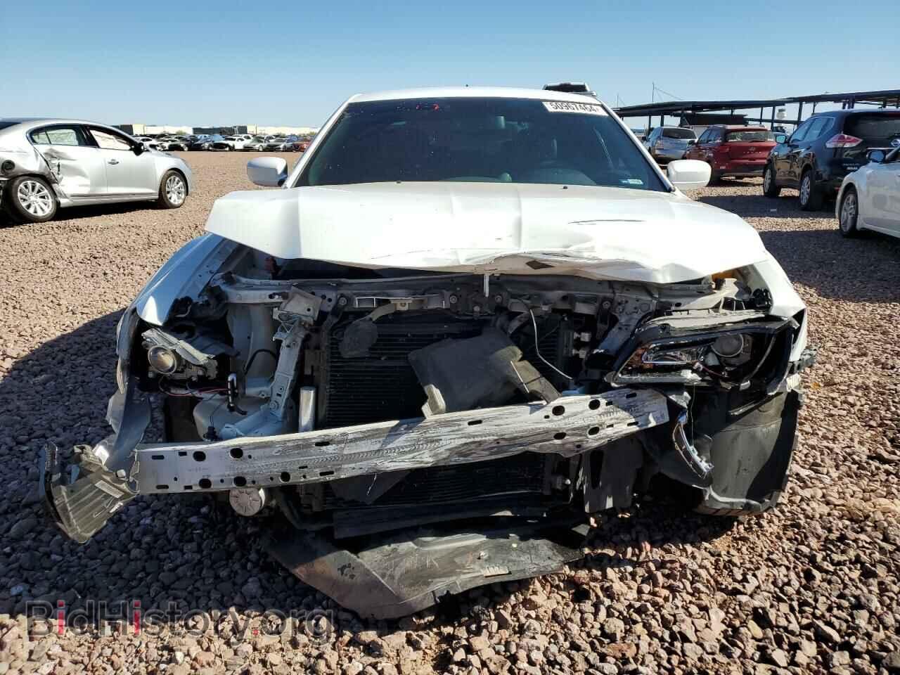 2013 CHRYSLER 300 - VIN: 2C3CCABG3DH732133 - Фото 5
