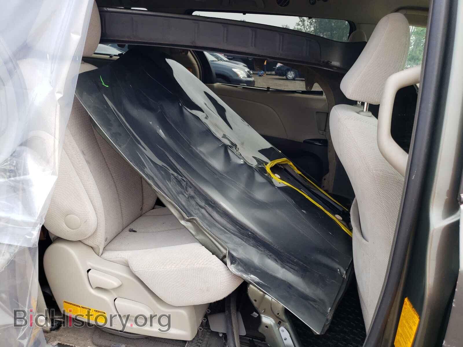 2012 TOYOTA SIENNA - VIN: 5TDKK3DC7CS265136 - Фото 6