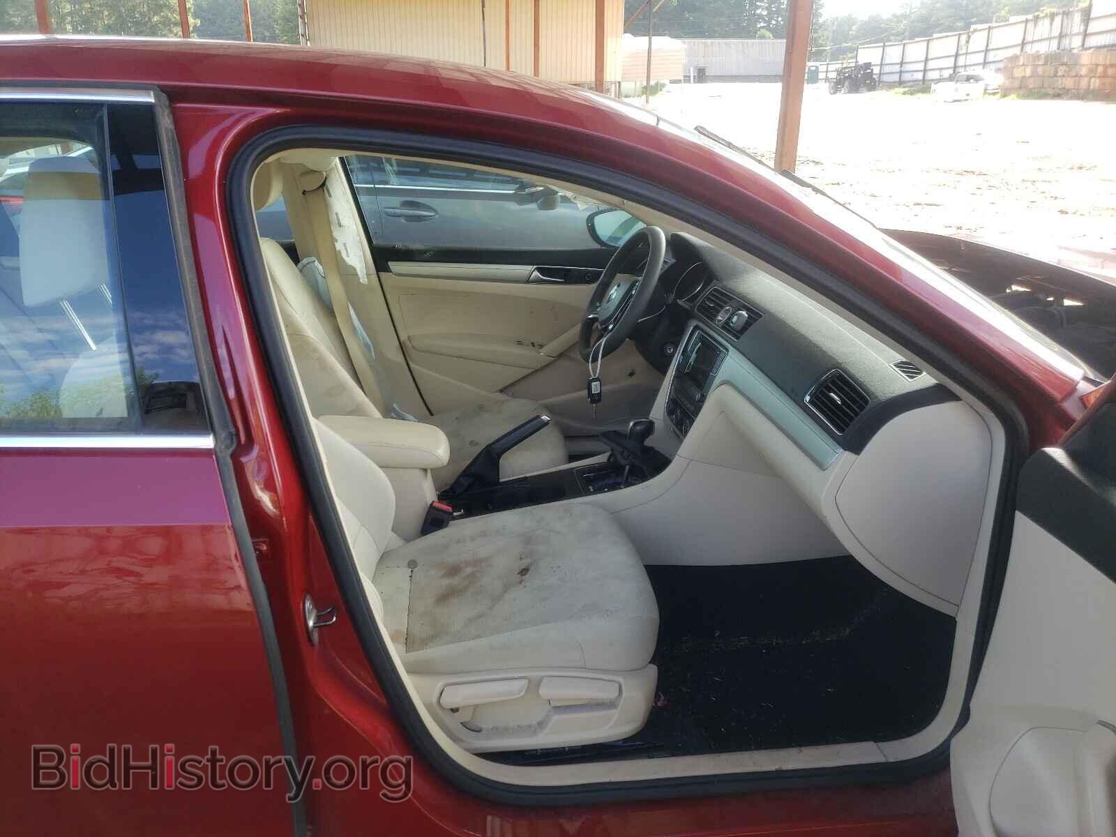 2017 VOLKSWAGEN PASSAT - VIN: 1VWAT7A37HC043822 - Фото 5