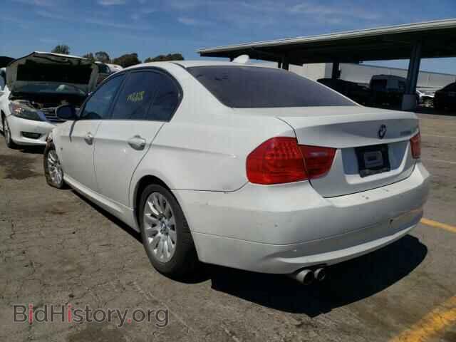 2009 BMW 3 SERIES - VIN: WBAPH53599A438077 - Фото 3