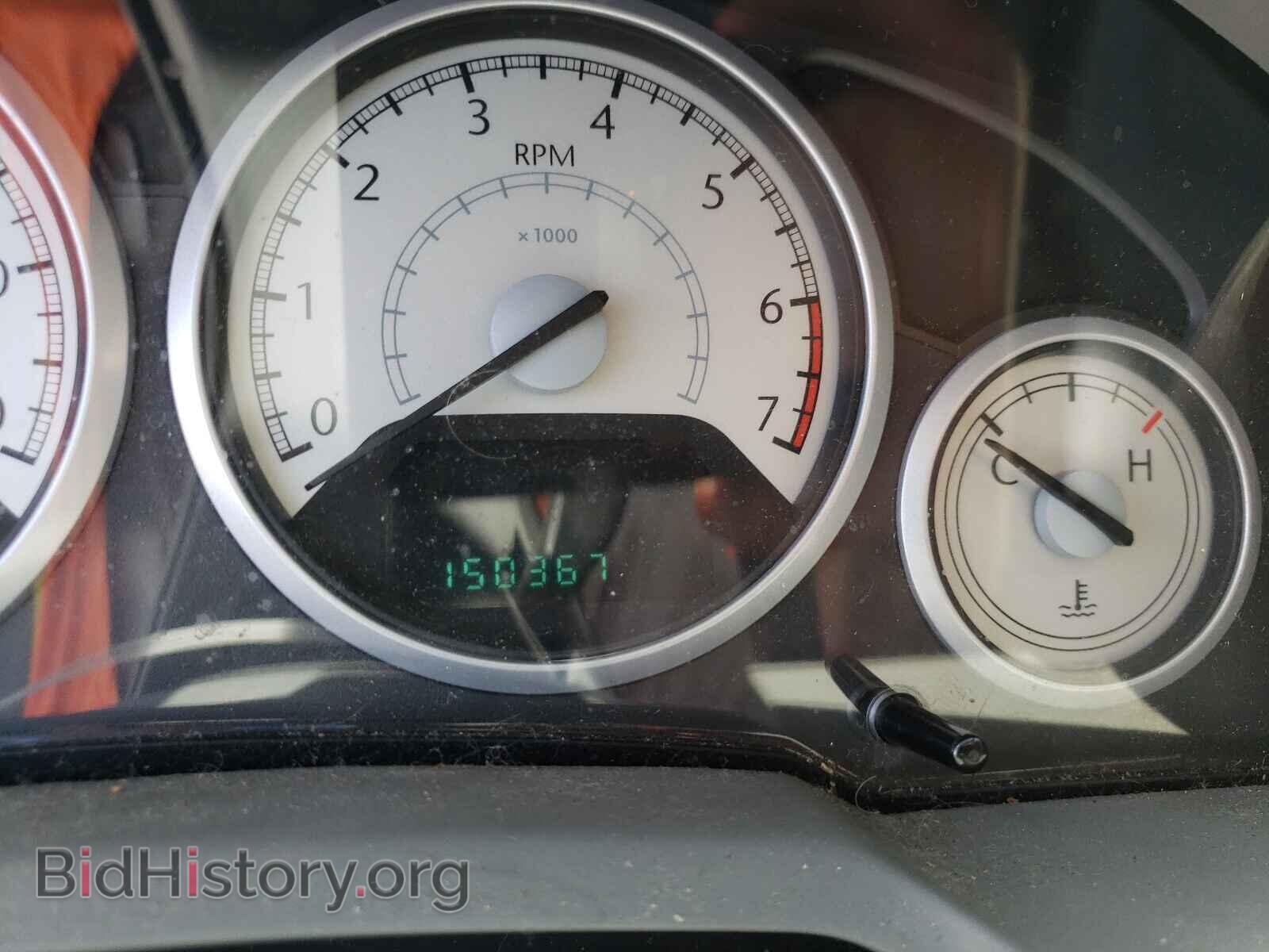 2008 CHRYSLER MINIVAN - VIN: 2A8HR54P08R765555 - Фото 8