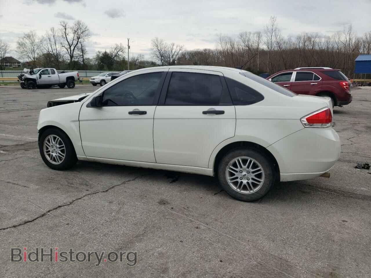 2009 FORD FOCUS - VIN: 1FAHP35N09W158505 - Фото 2