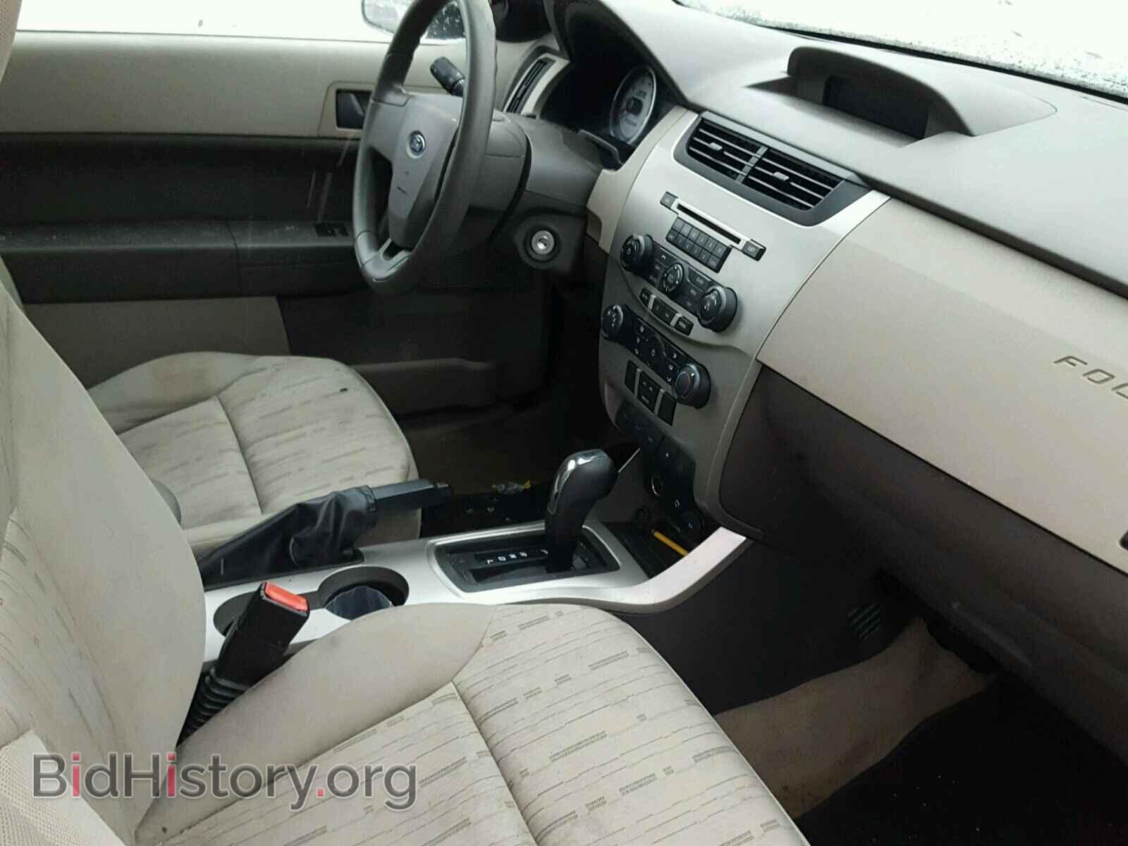 2010 FORD FOCUS - VIN: 1FAHP3CN6AW232677 - Photo 5