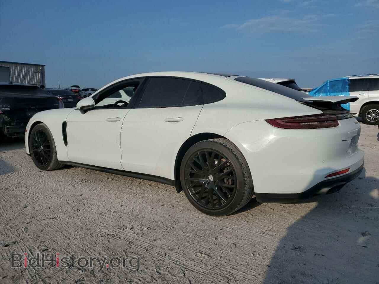2017 PORSCHE PANAMERA - VIN: WP0AA2A78HL101175 - Photo 2
