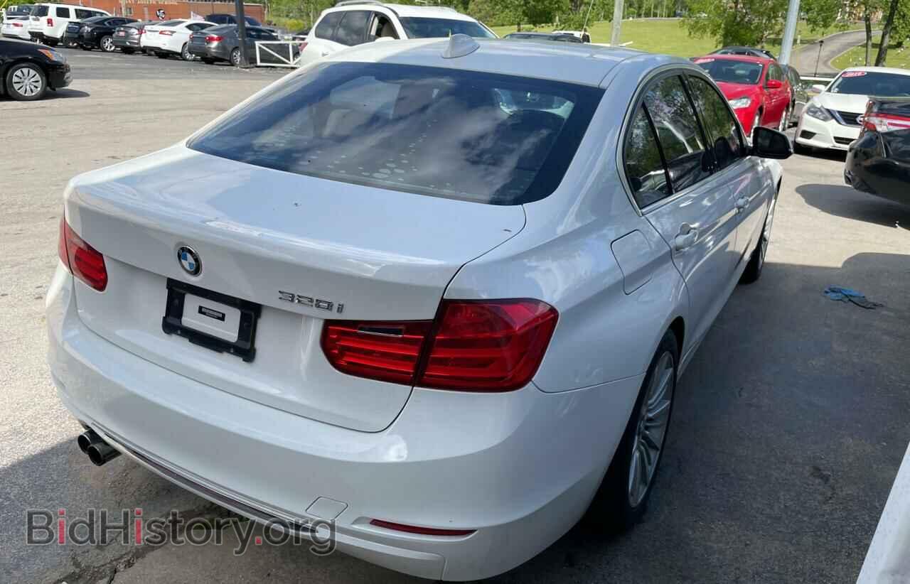 2013 BMW 3 SERIES - VIN: WBA3A5C59DF359815 - Фото 4