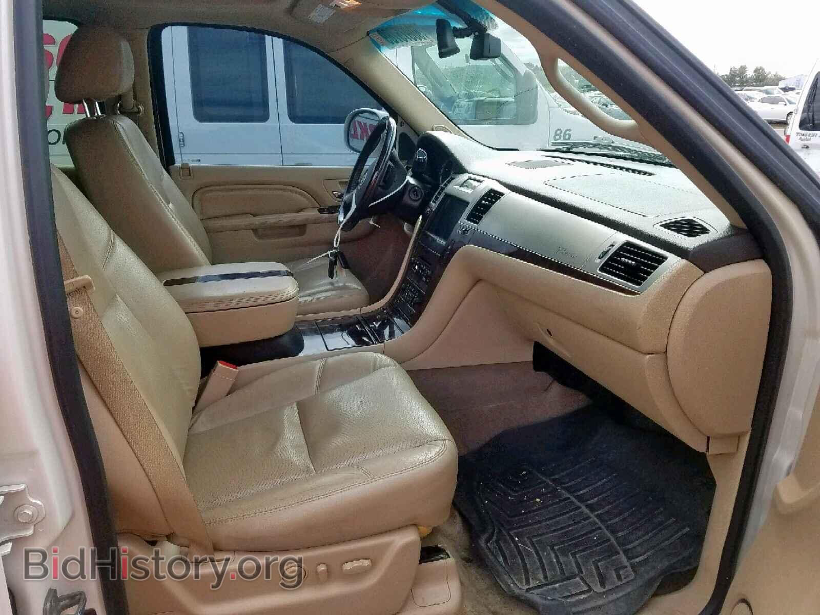 2011 CADILLAC ESCALADE E - VIN: 1GYS4HEF2BR378922 - Photo 5