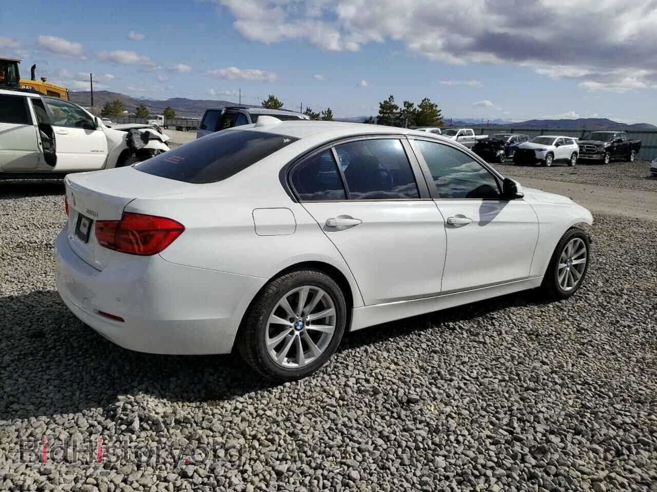 2016 BMW 3 SERIES - VIN: WBA8E5G54GNU20096 - Photo 3