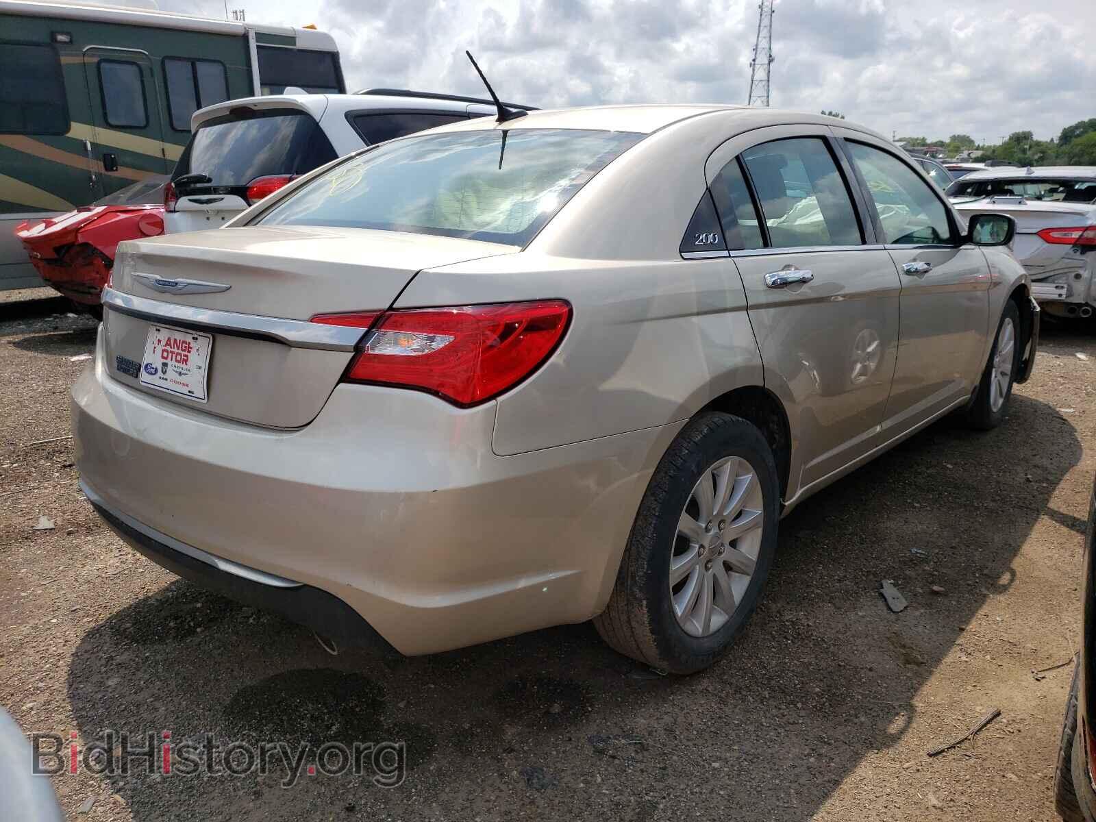 2014 CHRYSLER 200 - VIN: 1C3CCBCGXEN186749 - Фото 4