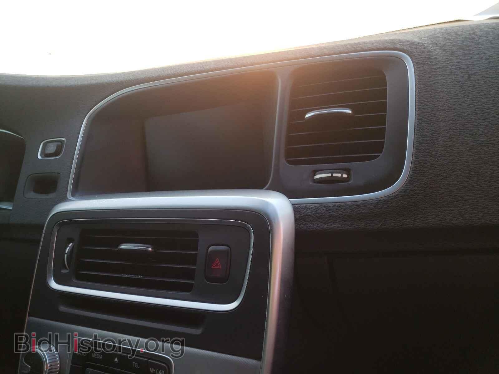 2018 VOLVO S60 - VIN: LYV402TK3JB156340 - Фото 9