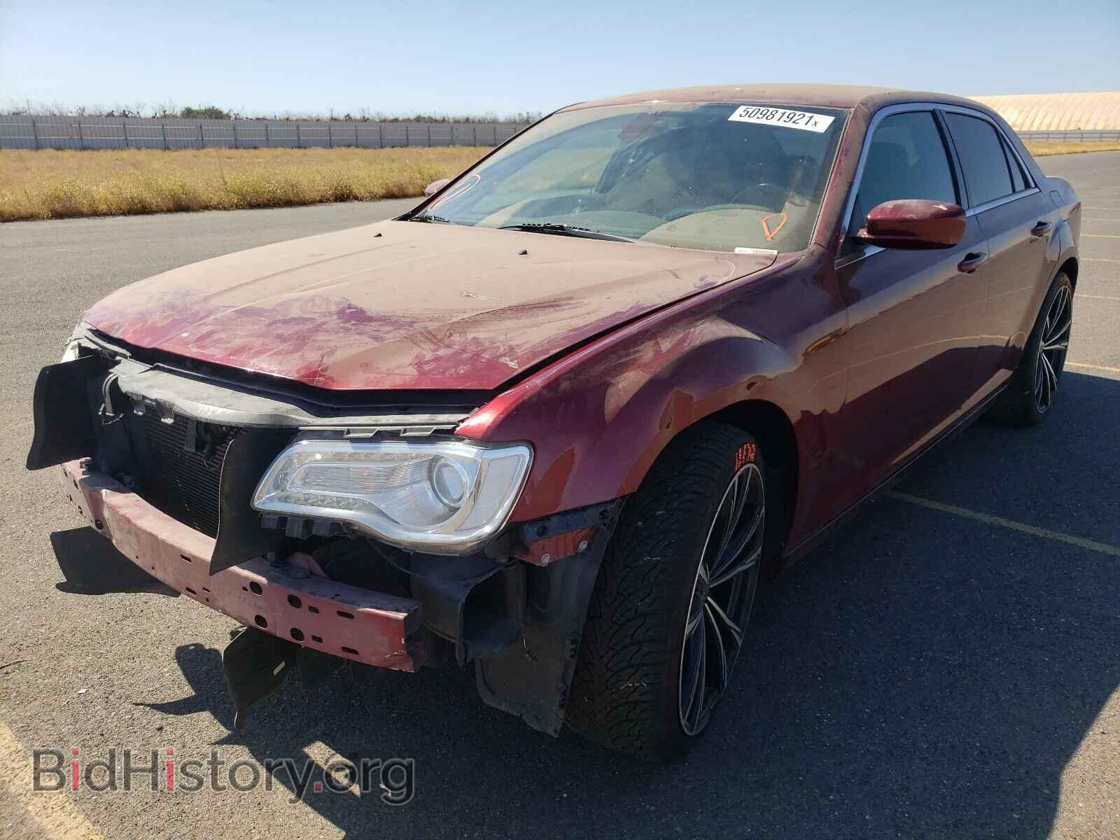 2016 CHRYSLER 300 - VIN: 2C3CCAAG6GH219397 - Фото 2