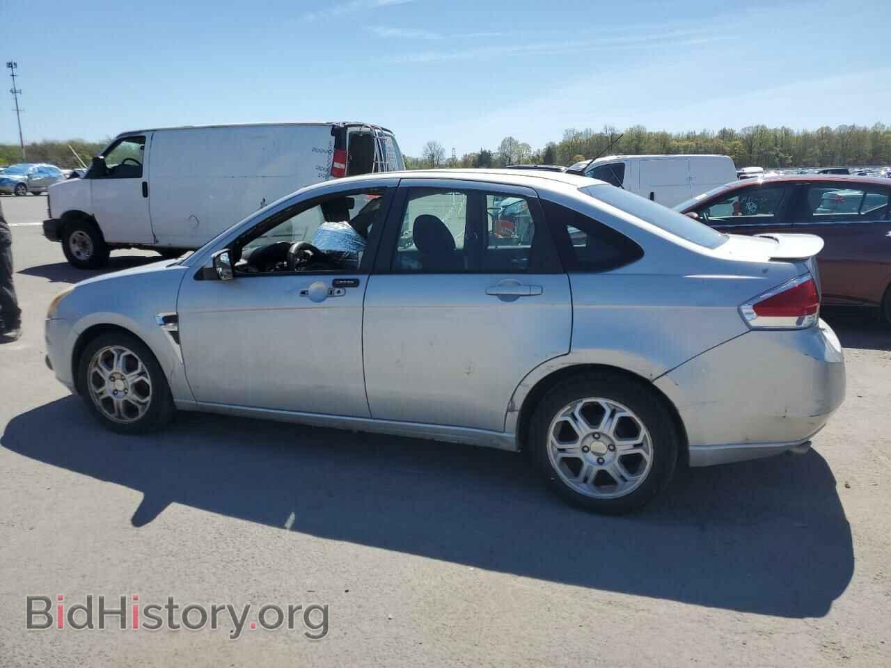 2008 FORD FOCUS - VIN: 1FAHP35N58W242589 - Фото 2