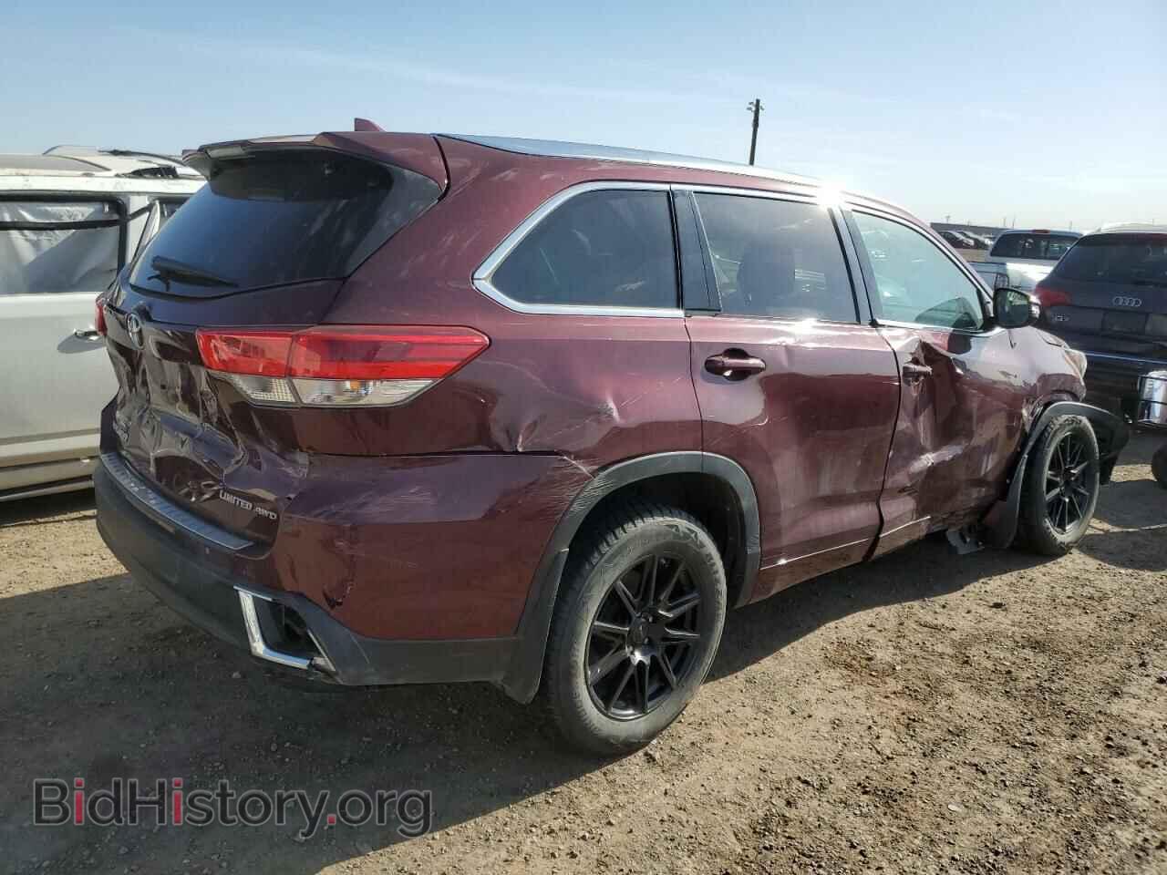 2018 TOYOTA HIGHLANDER - VIN: 5TDDZRFH3JS488724 - Фото 3