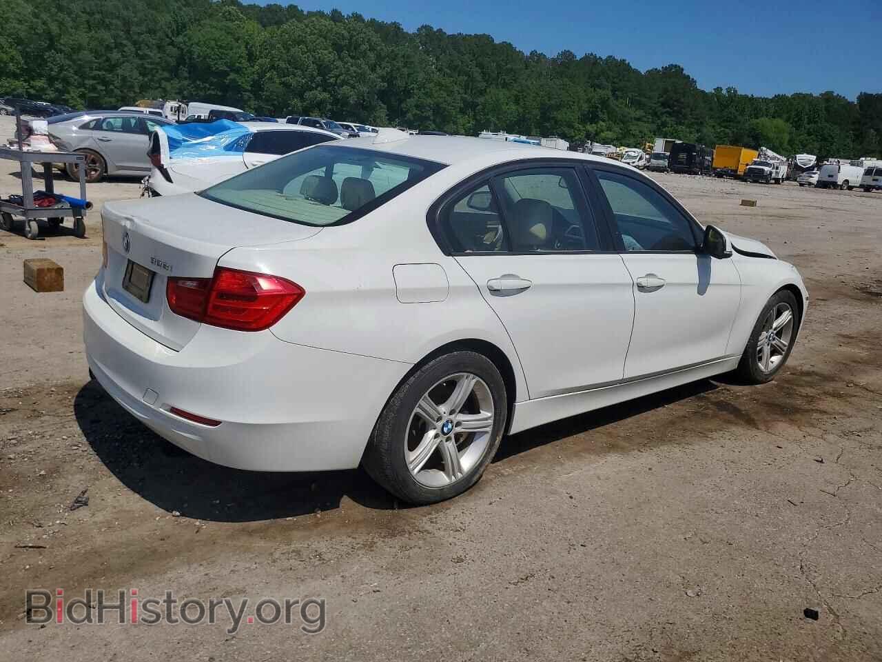 2013 BMW 3 SERIES - VIN: WBA3A5C55DF358127 - Фото 3