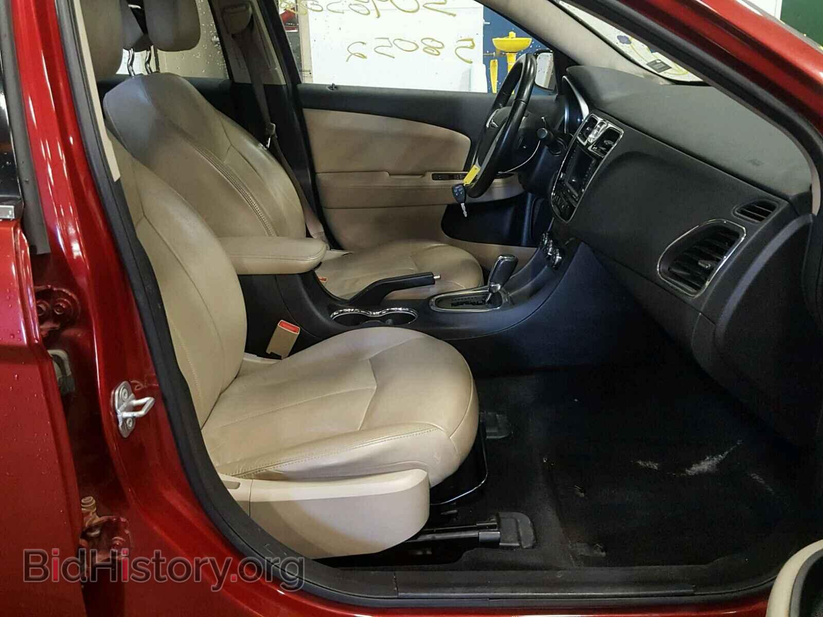 2012 CHRYSLER 200 - VIN: 1C3CCBCB1CN123590 - Фото 5