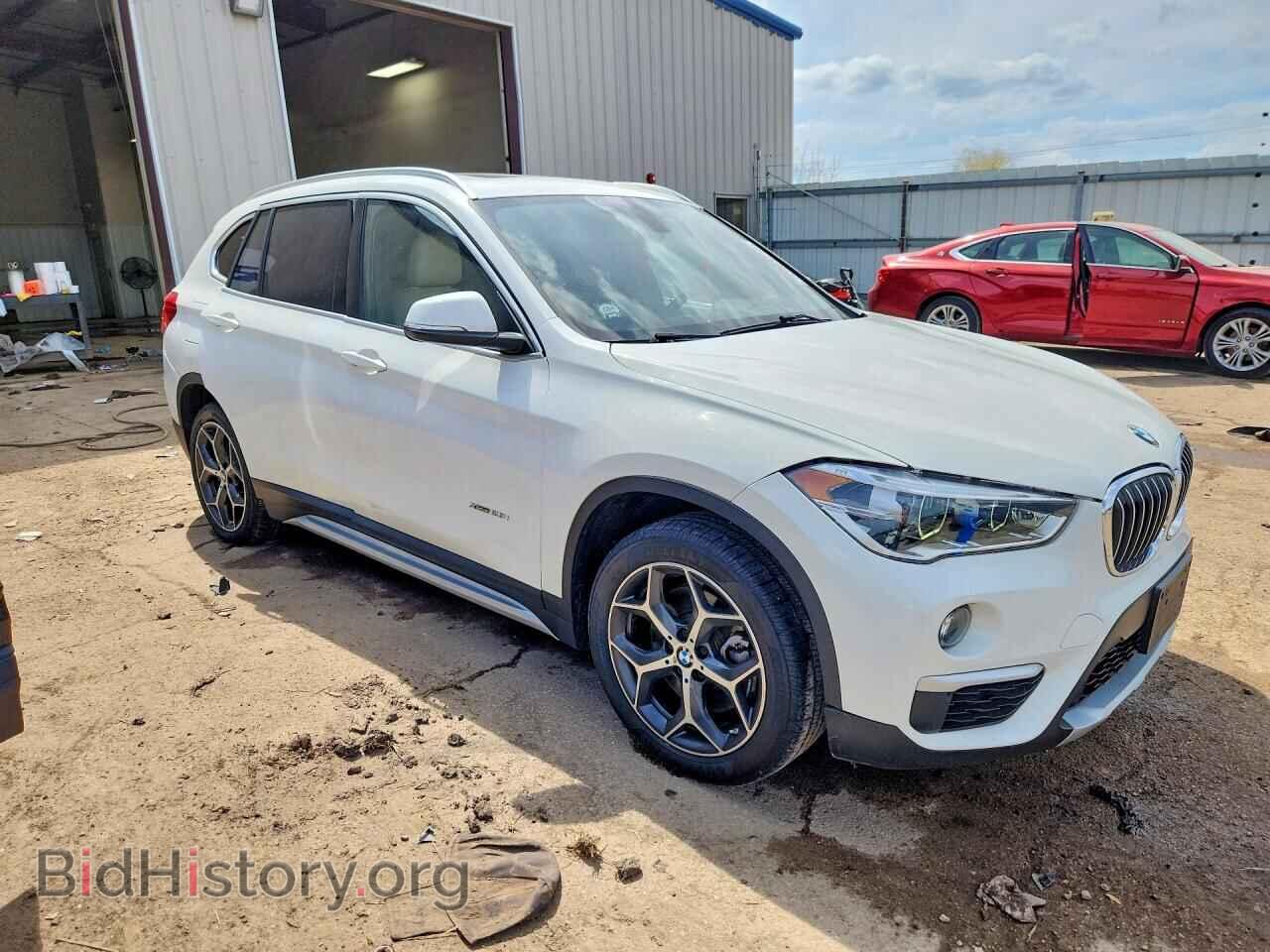 2017 BMW X1 - VIN: WBXHT3C34H5F70119 - Фото 4