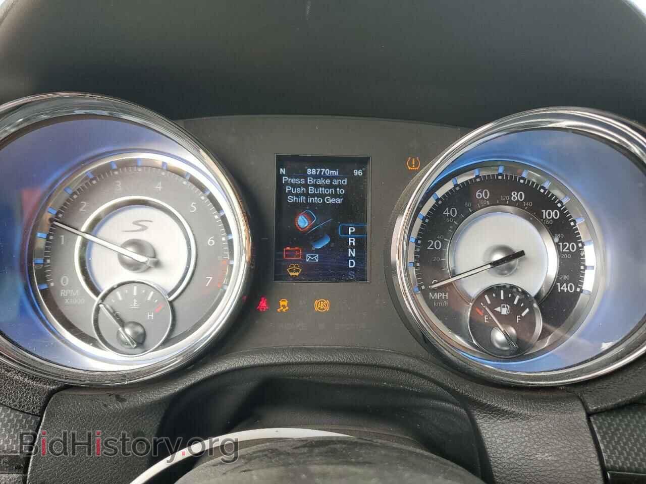 2012 CHRYSLER 300 - VIN: 2C3CCABG0CH186146 - Фото 9