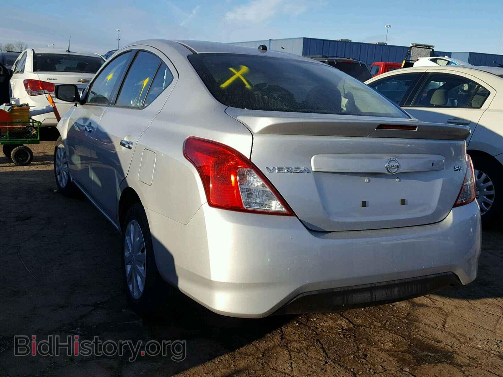 2017 NISSAN VERSA - VIN: 3N1CN7AP1HK465042 - Фото 3