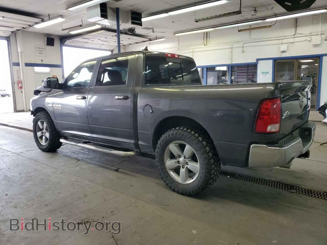 2018 RAM 1500 - VIN: 1C6RR7LT1JS110435 - Фото 2